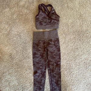Gym shark camo set size small